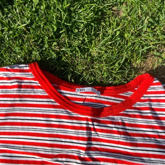 Striped Zara Tee - Picture 2 of 3